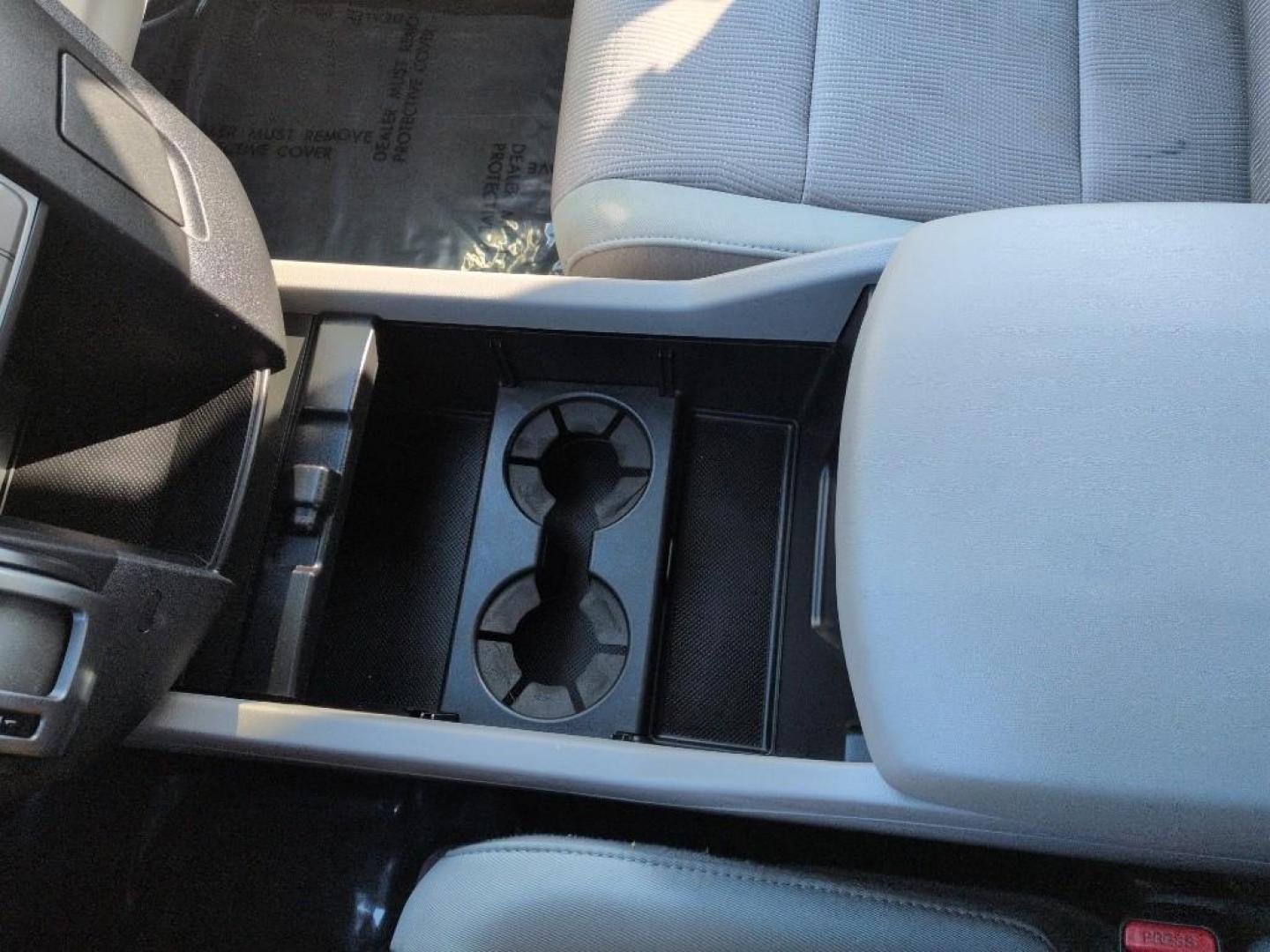 2013 WHITE Honda Pilot EX (5FNYF4H43DB) with an V6, 3.5L engine, Automatic transmission, located at 10890 W. Colfax Ave., Lakewood, CO, 80215, (303) 274-7692, 39.739914, -105.120132 - Photo#13