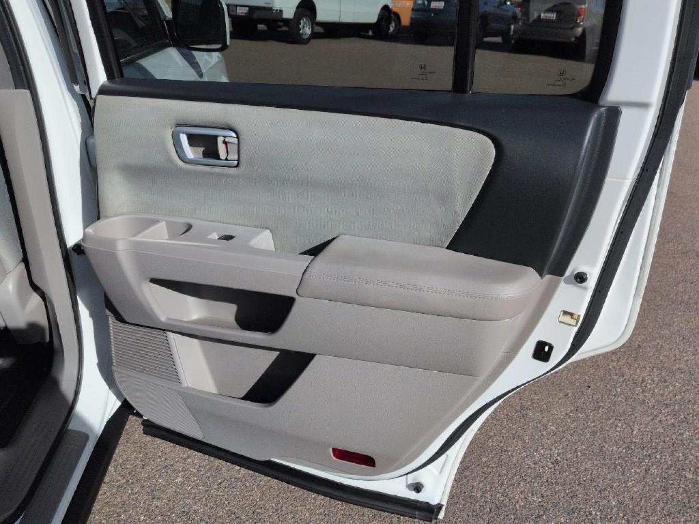 2013 WHITE Honda Pilot EX (5FNYF4H43DB) with an V6, 3.5L engine, Automatic transmission, located at 10890 W. Colfax Ave., Lakewood, CO, 80215, (303) 274-7692, 39.739914, -105.120132 - Photo#19