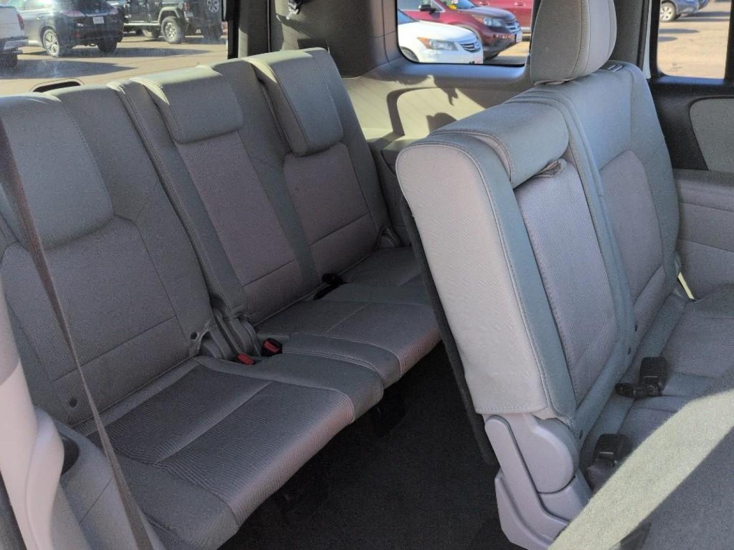 2013 WHITE Honda Pilot EX (5FNYF4H43DB) with an V6, 3.5L engine, Automatic transmission, located at 10890 W. Colfax Ave., Lakewood, CO, 80215, (303) 274-7692, 39.739914, -105.120132 - Photo#21