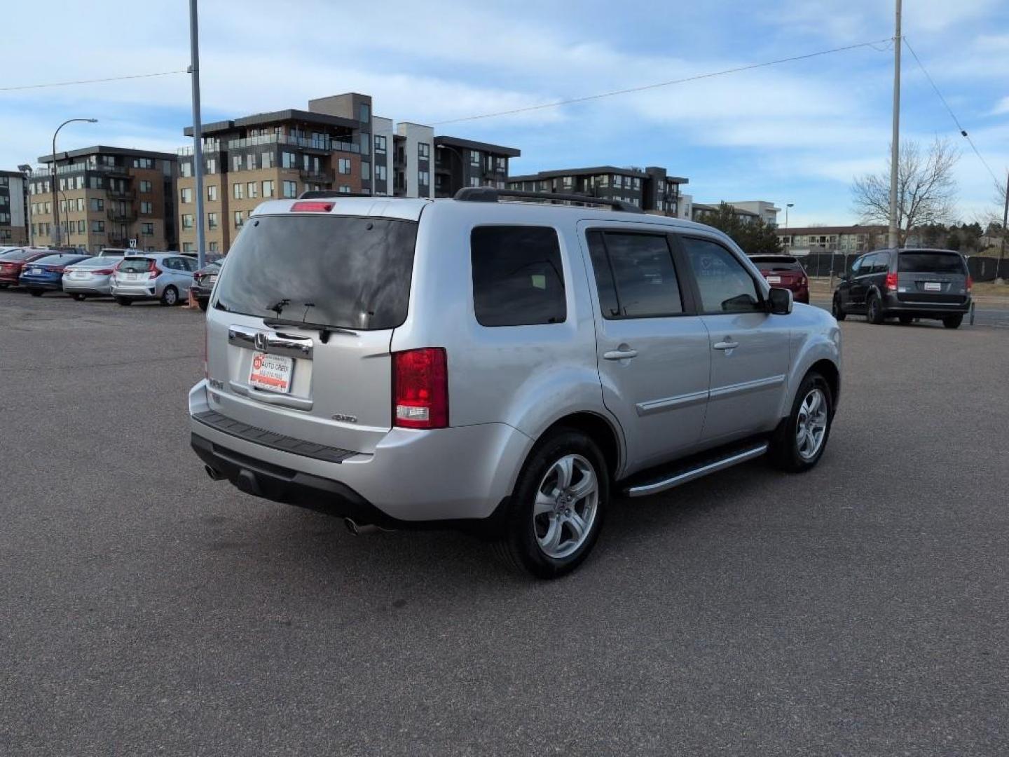 2012 GRAY Honda Pilot EXL (5FNYF4H53CB) with an V6, 3.5L engine, Automatic transmission, located at 10890 W. Colfax Ave., Lakewood, CO, 80215, (303) 274-7692, 39.739914, -105.120132 - Photo#4