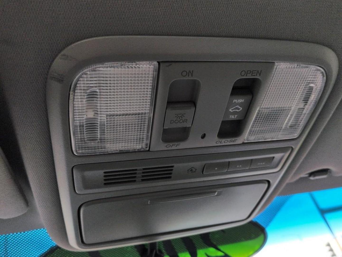 2012 GRAY Honda Pilot EXL (5FNYF4H53CB) with an V6, 3.5L engine, Automatic transmission, located at 10890 W. Colfax Ave., Lakewood, CO, 80215, (303) 274-7692, 39.739914, -105.120132 - Photo#14