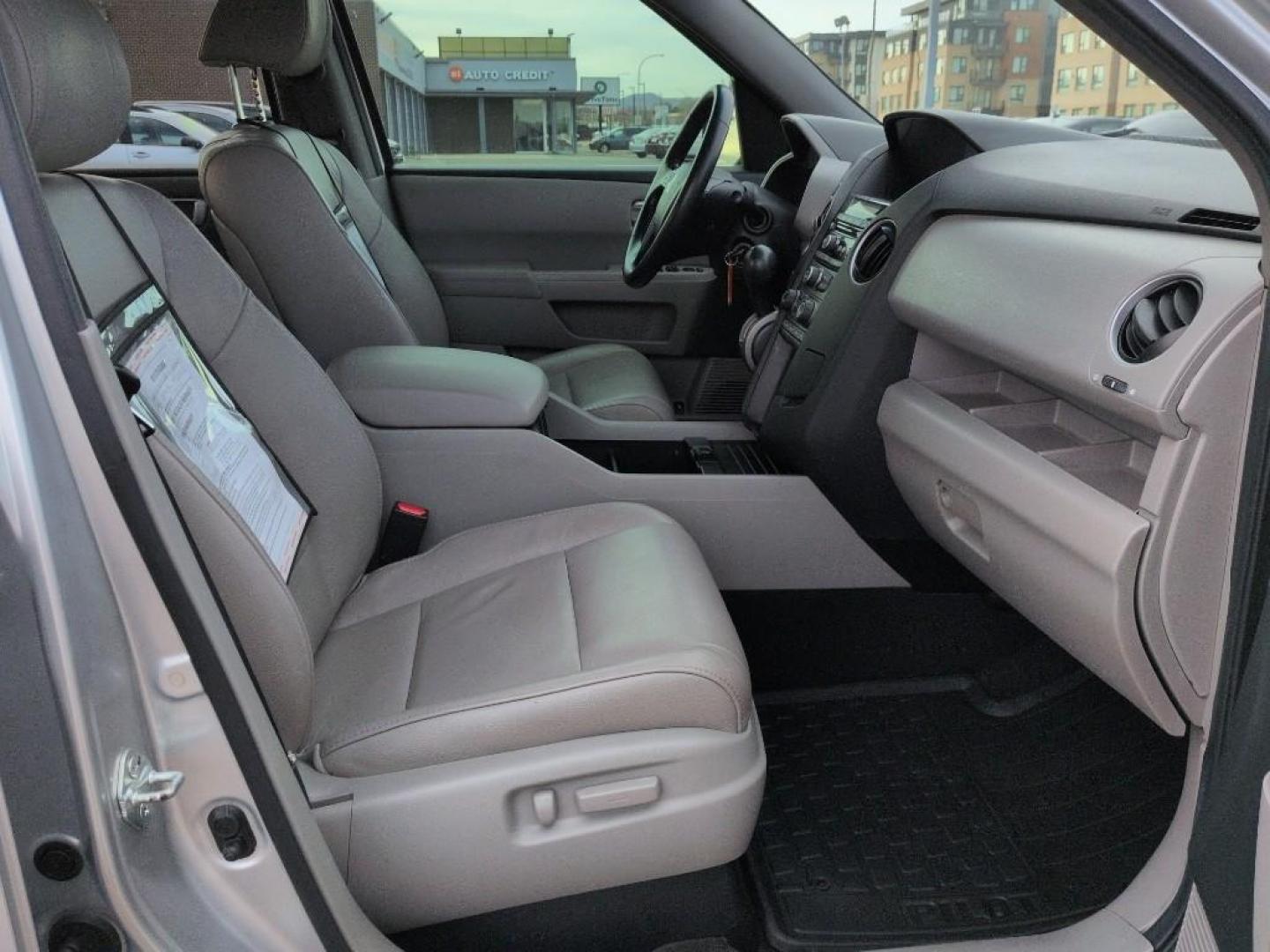 2012 GRAY Honda Pilot EXL (5FNYF4H53CB) with an V6, 3.5L engine, Automatic transmission, located at 10890 W. Colfax Ave., Lakewood, CO, 80215, (303) 274-7692, 39.739914, -105.120132 - Photo#20