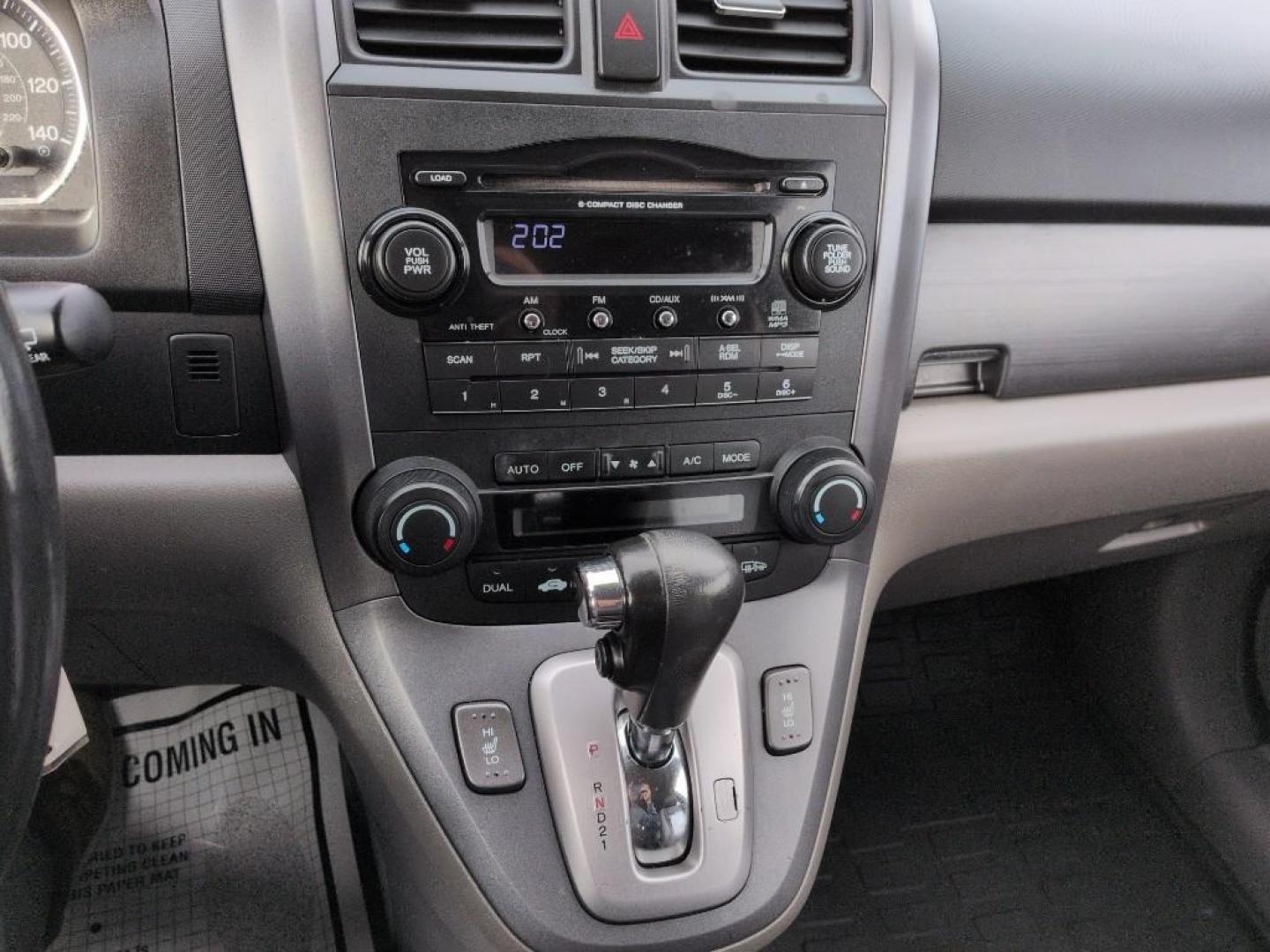 2008 GRAY Honda CR-V EX-L (JHLRE48748C) with an 4 Cyl, 2.4L engine, Automatic transmission, located at 10890 W. Colfax Ave., Lakewood, CO, 80215, (303) 274-7692, 39.739914, -105.120132 - Photo#12