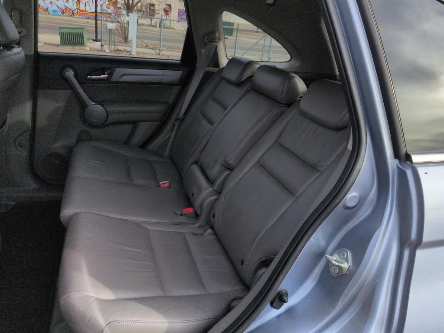 2008 GRAY Honda CR-V EX-L (JHLRE48748C) with an 4 Cyl, 2.4L engine, Automatic transmission, located at 10890 W. Colfax Ave., Lakewood, CO, 80215, (303) 274-7692, 39.739914, -105.120132 - Photo#17