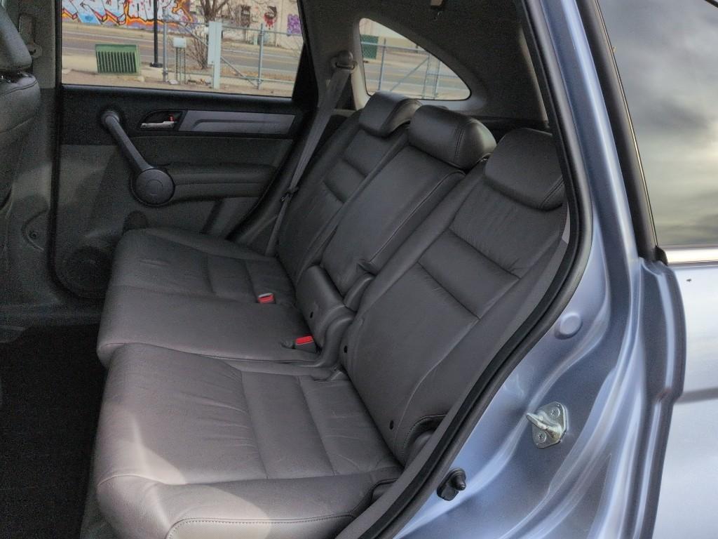 2008 GRAY Honda CR-V EX-L (JHLRE48748C) with an 4 Cyl, 2.4L engine, Automatic transmission, located at 10890 W. Colfax Ave., Lakewood, CO, 80215, (303) 274-7692, 39.739914, -105.120132 - Photo#17