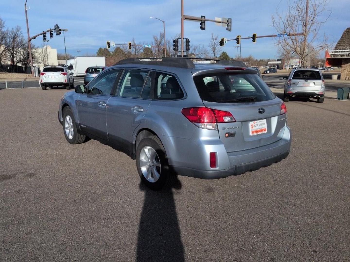 2014 SILVER Subaru Outback 2.5i (4S4BRCAC4E3) with an 4 Cyl, 2.5L engine, Automatic transmission, located at 10890 W. Colfax Ave., Lakewood, CO, 80215, (303) 274-7692, 39.739914, -105.120132 - Photo#6