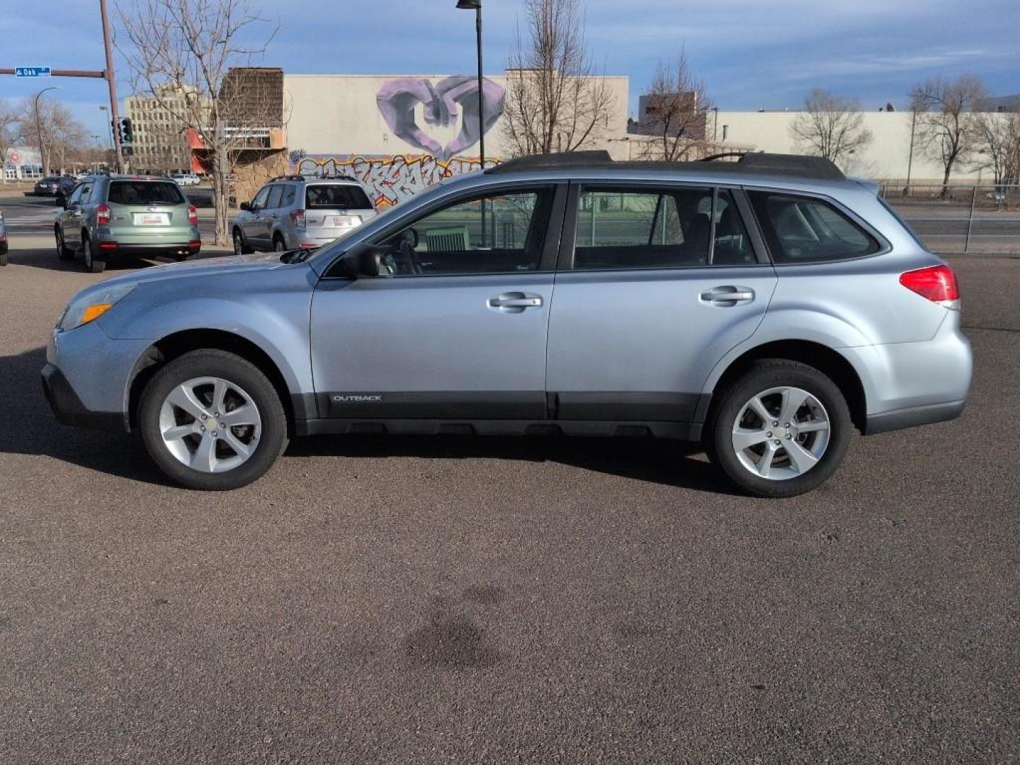 2014 SILVER Subaru Outback 2.5i (4S4BRCAC4E3) with an 4 Cyl, 2.5L engine, Automatic transmission, located at 10890 W. Colfax Ave., Lakewood, CO, 80215, (303) 274-7692, 39.739914, -105.120132 - Photo#7