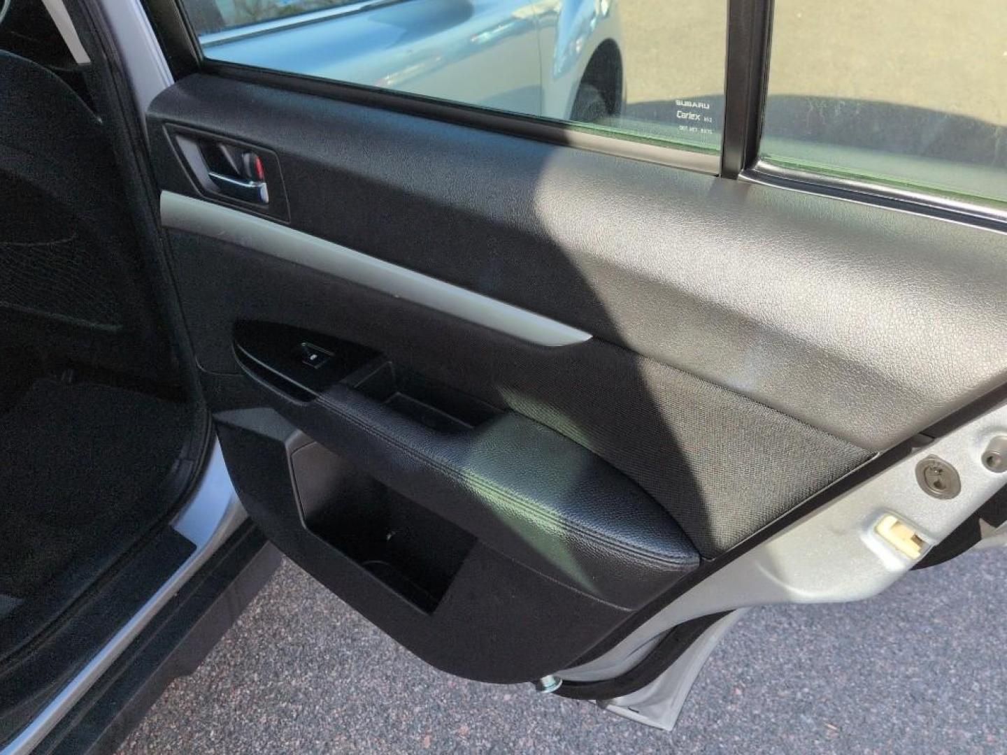 2014 SILVER Subaru Outback 2.5i (4S4BRCAC4E3) with an 4 Cyl, 2.5L engine, Automatic transmission, located at 10890 W. Colfax Ave., Lakewood, CO, 80215, (303) 274-7692, 39.739914, -105.120132 - Photo#18