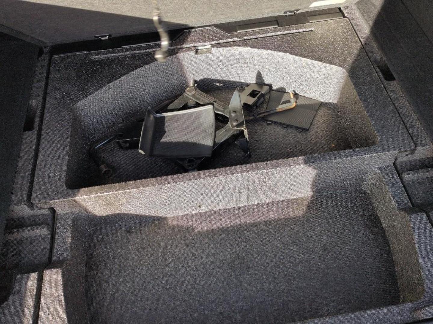 2014 SILVER Subaru Outback 2.5i (4S4BRCAC4E3) with an 4 Cyl, 2.5L engine, Automatic transmission, located at 10890 W. Colfax Ave., Lakewood, CO, 80215, (303) 274-7692, 39.739914, -105.120132 - Photo#21