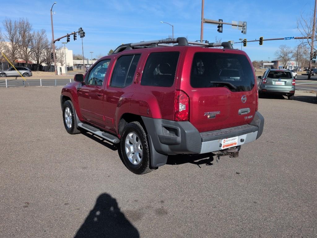 2010 RED Nissan Xterra X 4WD (5N1AN0NW4AC) with an V6, 4.0L engine, Automatic transmission, located at 10890 W. Colfax Ave., Lakewood, CO, 80215, (303) 274-7692, 39.739914, -105.120132 - Photo#6