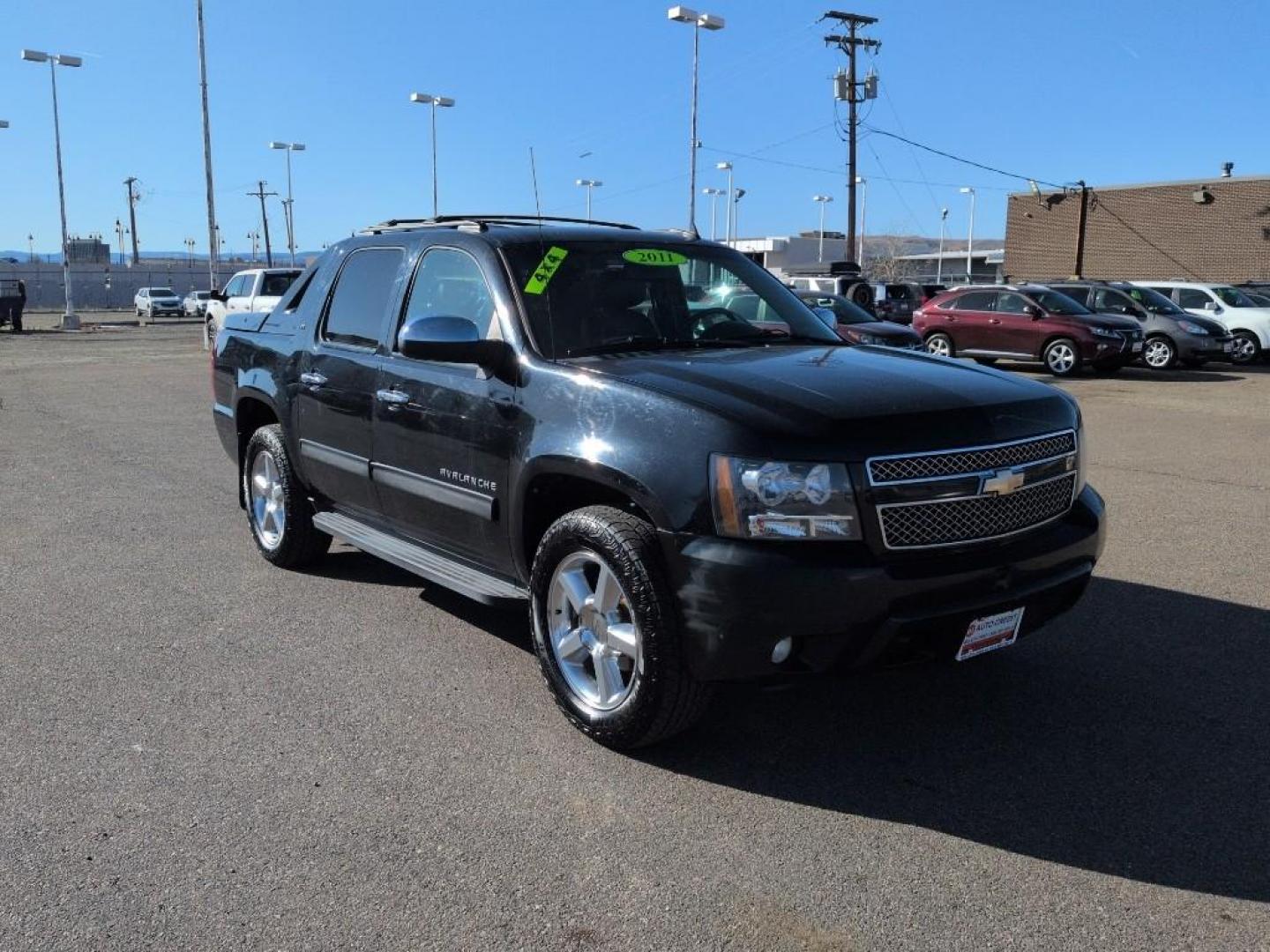 2011 BLACK Chevrolet Avalanche LT (3GNTKFE30BG) with an V8, 5.3L engine, Automatic transmission, located at 10890 W. Colfax Ave., Lakewood, CO, 80215, (303) 274-7692, 39.739914, -105.120132- Photo#2