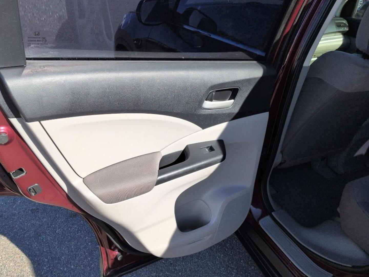 2013 BURGUNDY Honda CR-V LX (5J6RM3H33DL) with an 4 Cyl, 2.4L engine, Automatic transmission, located at 10890 W. Colfax Ave., Lakewood, CO, 80215, (303) 274-7692, 39.739914, -105.120132 - Photo#14