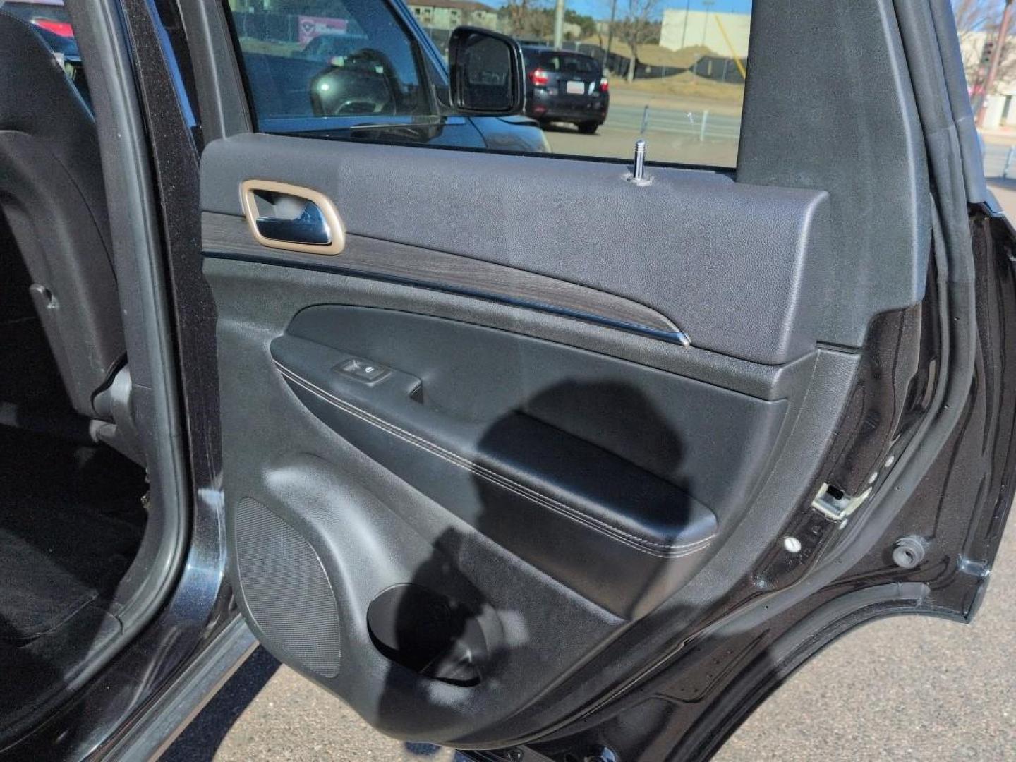 2015 BLACK Jeep Grand Cherokee Limited (1C4RJFBG9FC) with an V6, 3.6L engine, Automatic transmission, located at 10890 W. Colfax Ave., Lakewood, CO, 80215, (303) 274-7692, 39.739914, -105.120132 - Photo#20