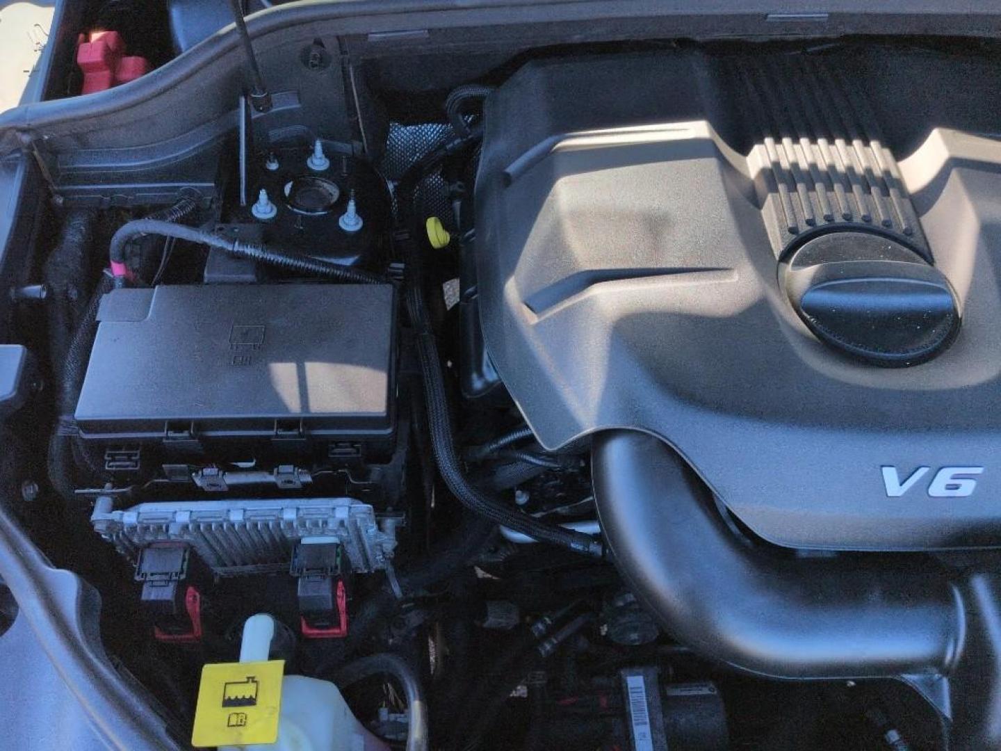 2015 BLACK Jeep Grand Cherokee Limited (1C4RJFBG9FC) with an V6, 3.6L engine, Automatic transmission, located at 10890 W. Colfax Ave., Lakewood, CO, 80215, (303) 274-7692, 39.739914, -105.120132 - Photo#24