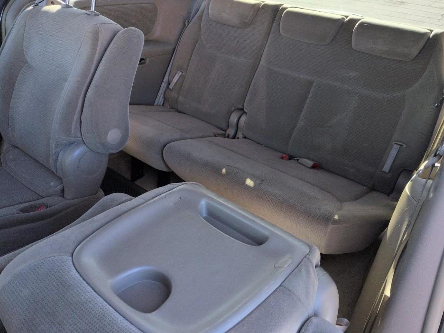 2005 GRAY Toyota Sienna LE AWD (5TDBA23C85S) with an V6, 3.3L engine, Automatic transmission, located at 10890 W. Colfax Ave., Lakewood, CO, 80215, (303) 274-7692, 39.739914, -105.120132 - Photo#17