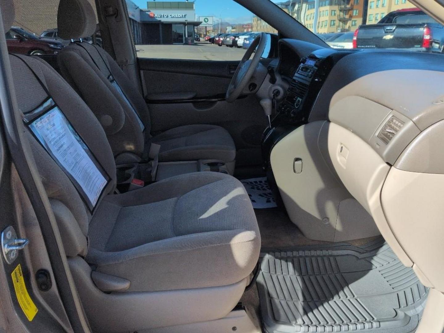 2005 GRAY Toyota Sienna LE AWD (5TDBA23C85S) with an V6, 3.3L engine, Automatic transmission, located at 10890 W. Colfax Ave., Lakewood, CO, 80215, (303) 274-7692, 39.739914, -105.120132 - Photo#19