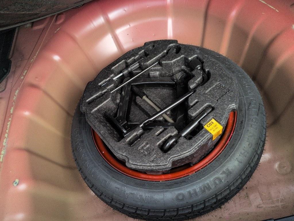 2019 RED Hyundai Elantra LIMITED (KMHD84LF6KU) with an 4 Cyl, 2.0L engine, Automatic transmission, located at 10890 W. Colfax Ave., Lakewood, CO, 80215, (303) 274-7692, 39.739914, -105.120132 - Photo#21