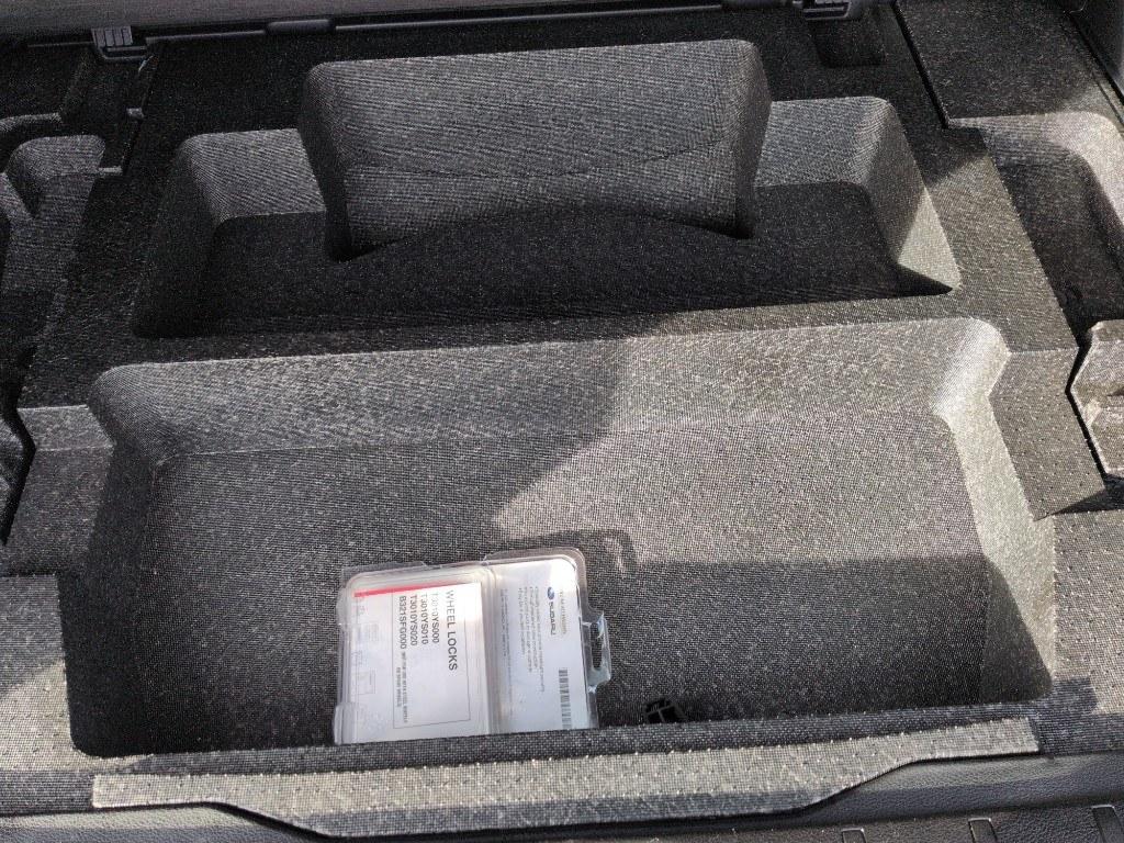 2015 BLUE Subaru Forester 2.5i Limited (JF2SJAHC0FH) with an 4 Cyl, 2.5L engine, Automatic transmission, located at 10890 W. Colfax Ave., Lakewood, CO, 80215, (303) 274-7692, 39.739914, -105.120132 - Photo#26