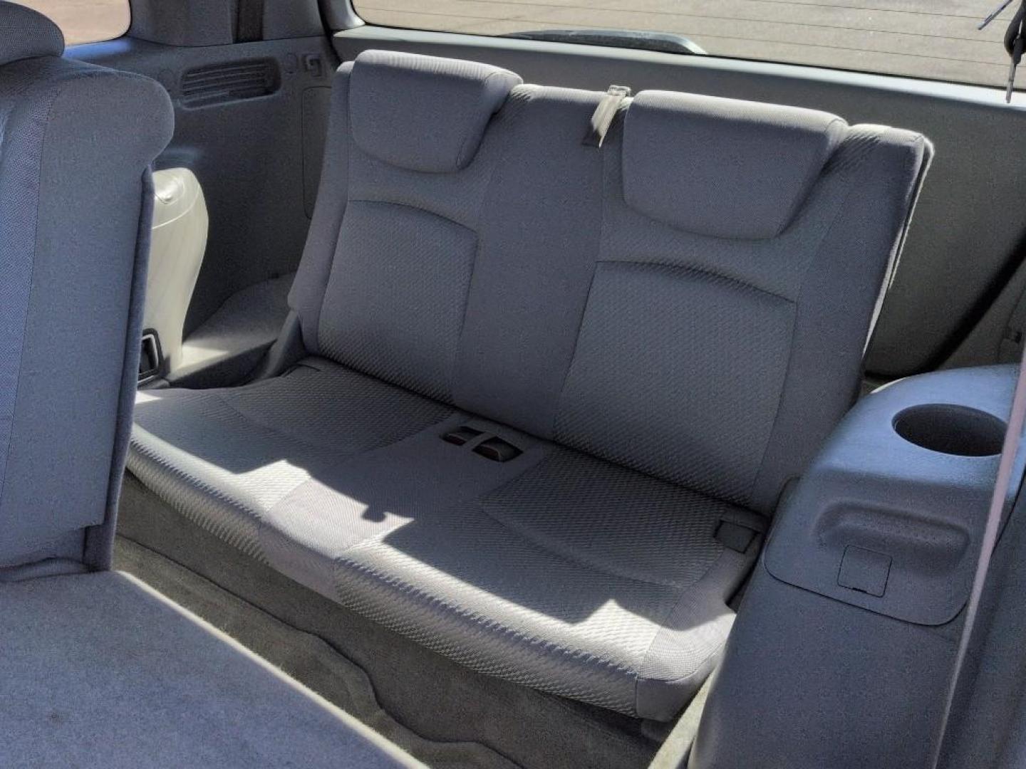 2005 BLUE Toyota Highlander LIMITED V6 4WD (JTEEP21A250) with an V6, 3.3L engine, Automatic transmission, located at 10890 W. Colfax Ave., Lakewood, CO, 80215, (303) 274-7692, 39.739914, -105.120132 - Photo#16