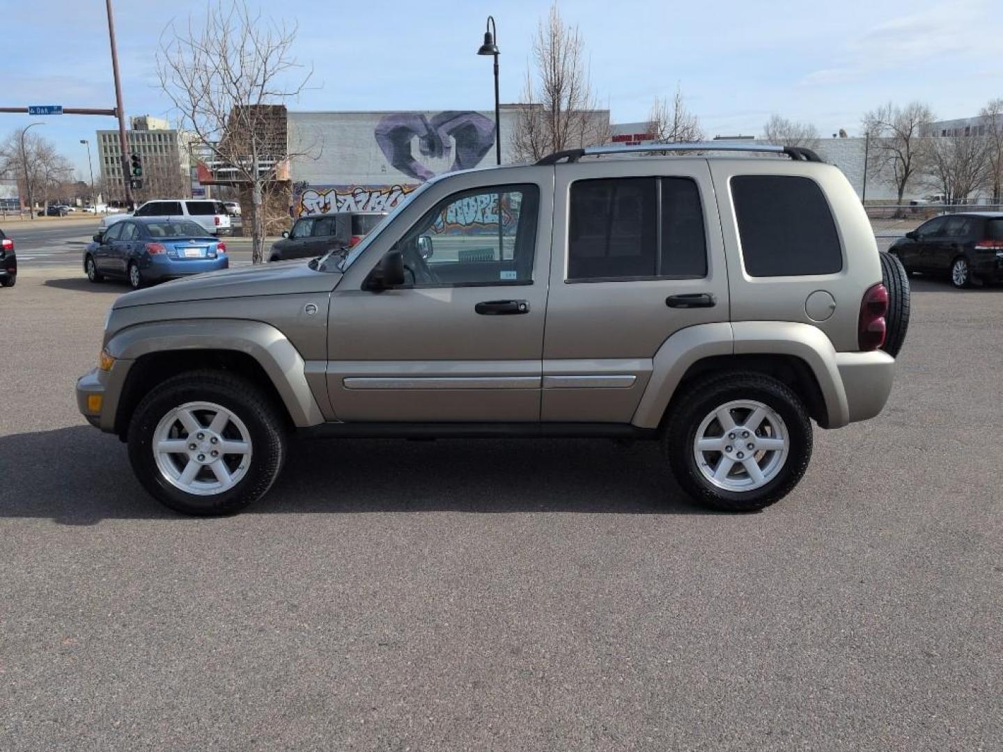 2006 TAN Jeep Liberty Limited (1J4GL58K66W) with an V6, 3.7L (225 CID) engine, Automatic transmission, located at 10890 W. Colfax Ave., Lakewood, CO, 80215, (303) 274-7692, 39.739914, -105.120132 - Photo#7
