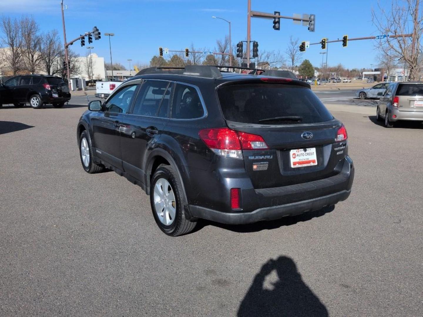 2011 GRAY Subaru Outback 2.5i Limited (4S4BRBLC4B3) with an 4 Cyl, 2.5L engine, Automatic transmission, located at 10890 W. Colfax Ave., Lakewood, CO, 80215, (303) 274-7692, 39.739914, -105.120132 - Photo#6