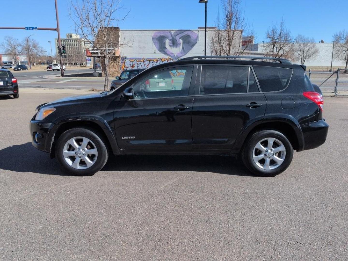 2009 BLACK Toyota RAV4 Limited (2T3ZF31VX9W) with an 4 Cyl, 2.5L engine, Automatic transmission, located at 10890 W. Colfax Ave., Lakewood, CO, 80215, (303) 274-7692, 39.739914, -105.120132 - Photo#7