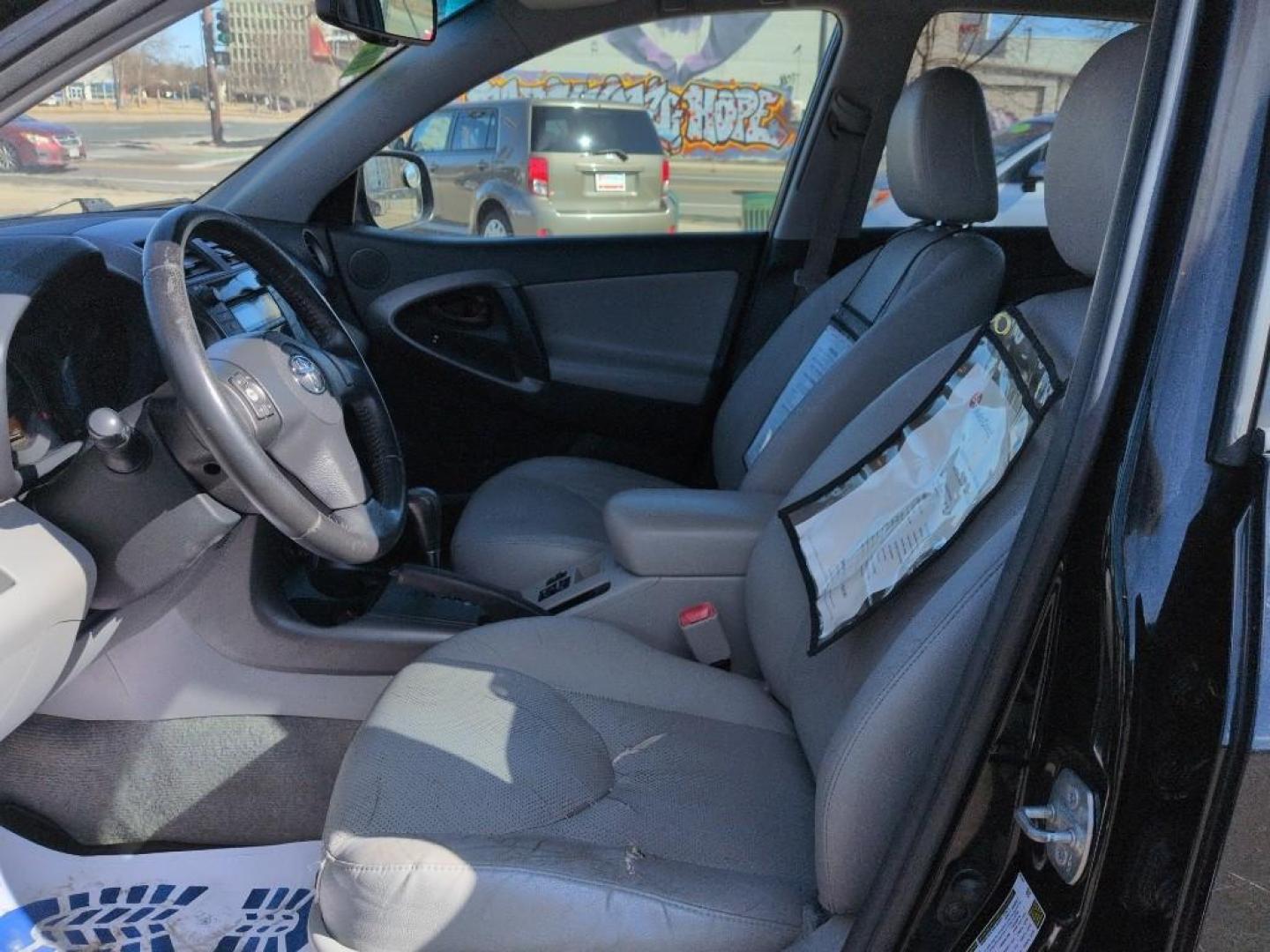 2009 BLACK Toyota RAV4 Limited (2T3ZF31VX9W) with an 4 Cyl, 2.5L engine, Automatic transmission, located at 10890 W. Colfax Ave., Lakewood, CO, 80215, (303) 274-7692, 39.739914, -105.120132 - Photo#9