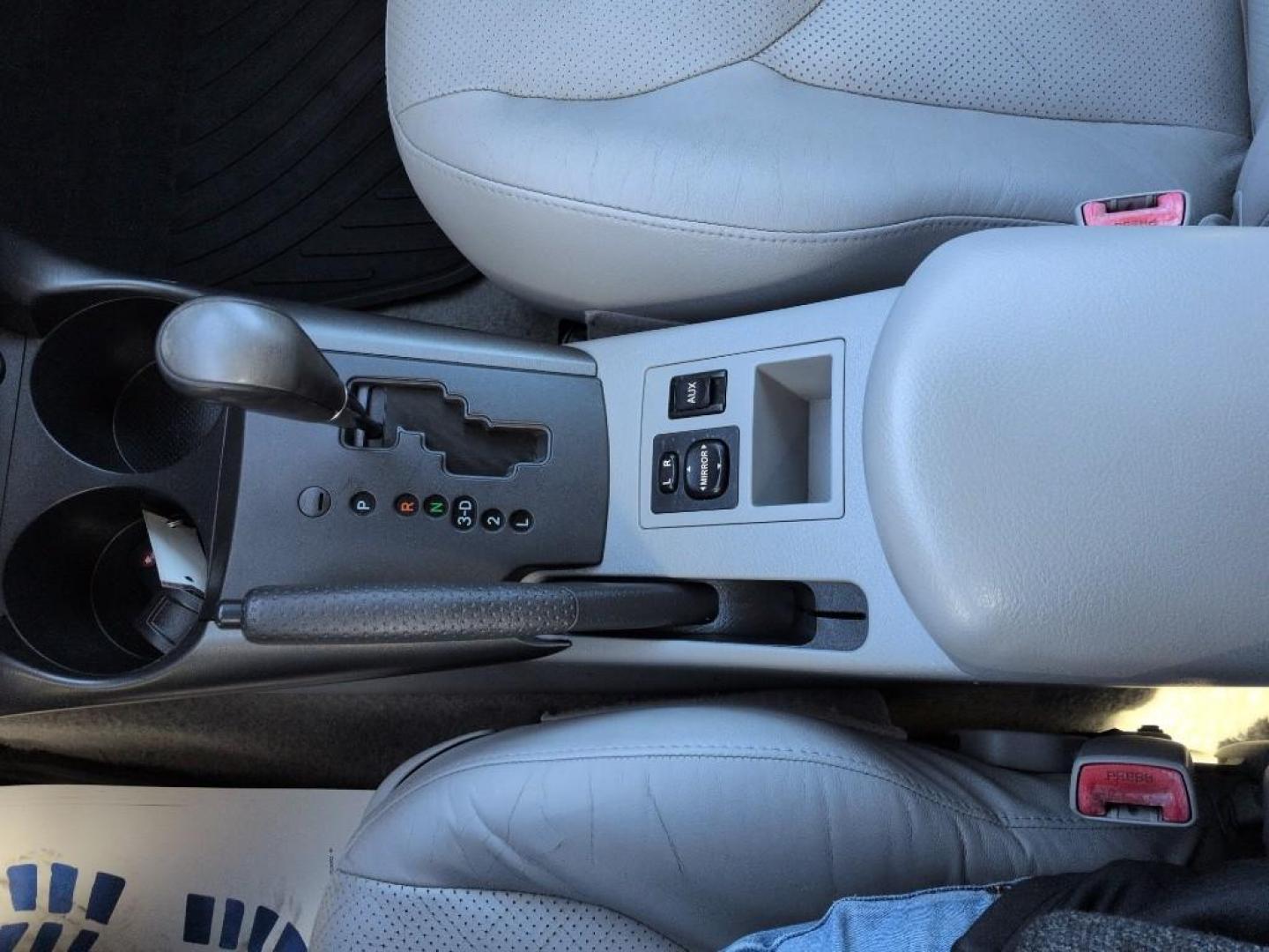 2009 BLACK Toyota RAV4 Limited (2T3ZF31VX9W) with an 4 Cyl, 2.5L engine, Automatic transmission, located at 10890 W. Colfax Ave., Lakewood, CO, 80215, (303) 274-7692, 39.739914, -105.120132 - Photo#13