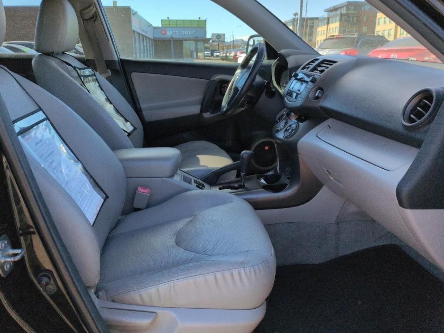 2009 BLACK Toyota RAV4 Limited (2T3ZF31VX9W) with an 4 Cyl, 2.5L engine, Automatic transmission, located at 10890 W. Colfax Ave., Lakewood, CO, 80215, (303) 274-7692, 39.739914, -105.120132 - Photo#19