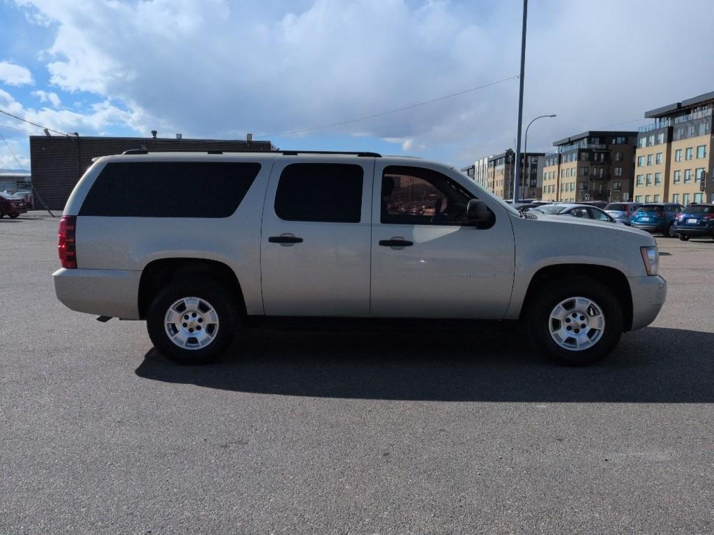 2010 GOLD Chevrolet Suburban LS (1GNUKHE34AR) with an V8, 5.3L engine, Automatic transmission, located at 10890 W. Colfax Ave., Lakewood, CO, 80215, (303) 274-7692, 39.739914, -105.120132 - Photo#3