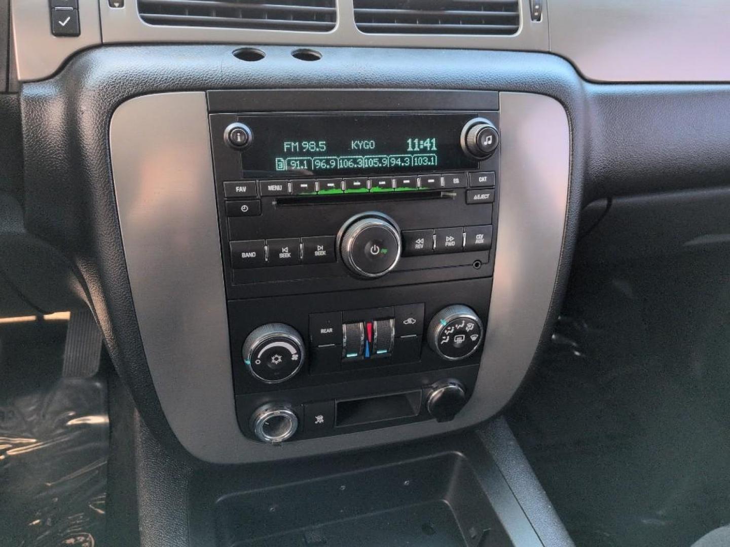 2010 GOLD Chevrolet Suburban LS (1GNUKHE34AR) with an V8, 5.3L engine, Automatic transmission, located at 10890 W. Colfax Ave., Lakewood, CO, 80215, (303) 274-7692, 39.739914, -105.120132 - Photo#12