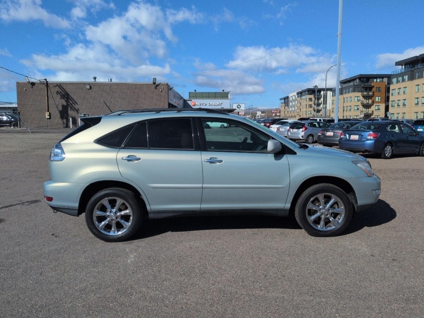2008 SILVER Lexus RX 350 Base (2T2HK31UX8C) with an V6, 3.5L engine, Automatic transmission, located at 10890 W. Colfax Ave., Lakewood, CO, 80215, (303) 274-7692, 39.739914, -105.120132 - Photo#3