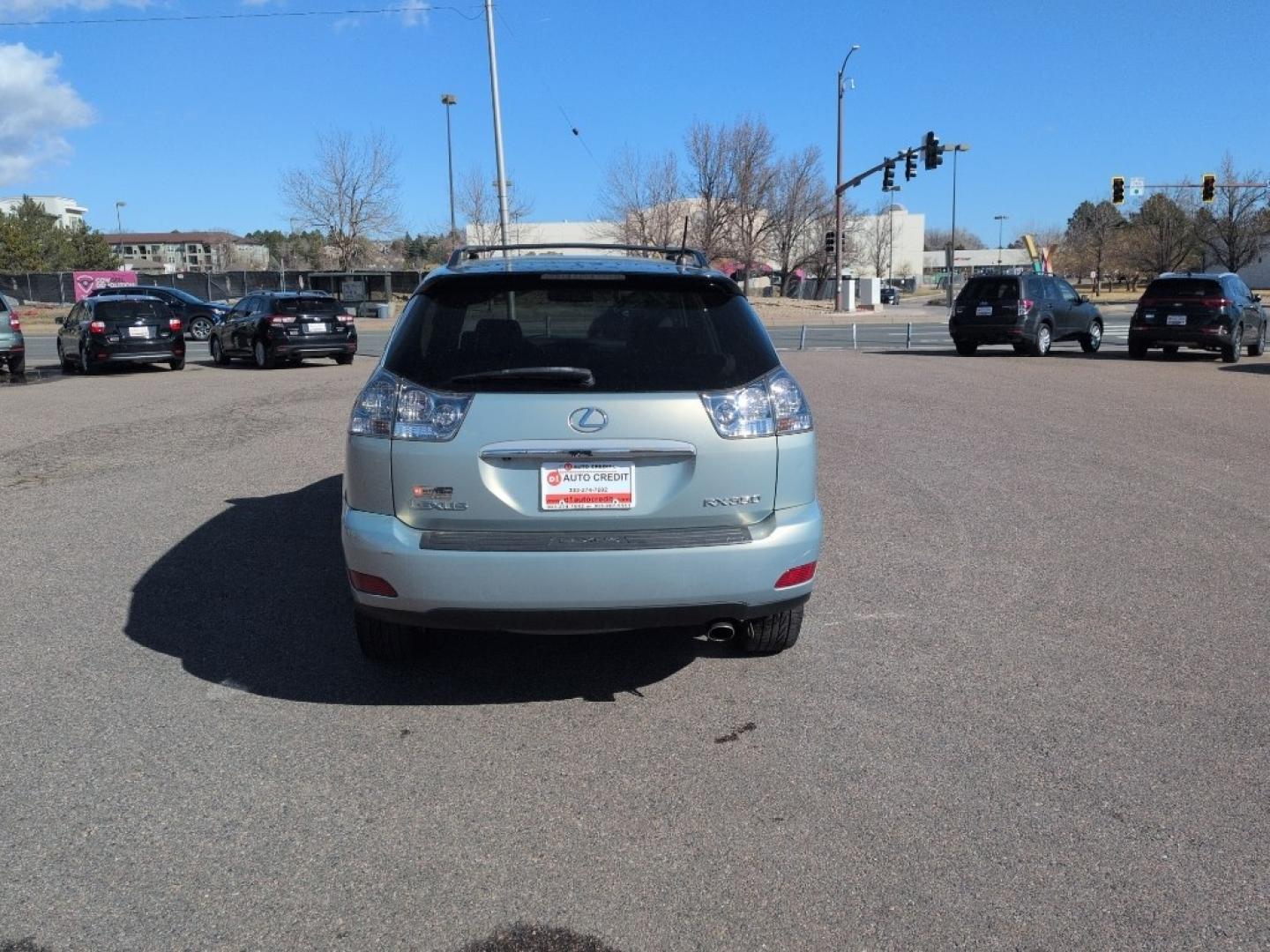 2008 SILVER Lexus RX 350 Base (2T2HK31UX8C) with an V6, 3.5L engine, Automatic transmission, located at 10890 W. Colfax Ave., Lakewood, CO, 80215, (303) 274-7692, 39.739914, -105.120132 - Photo#5