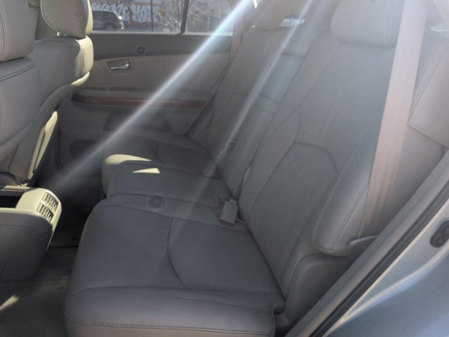 2008 SILVER Lexus RX 350 Base (2T2HK31UX8C) with an V6, 3.5L engine, Automatic transmission, located at 10890 W. Colfax Ave., Lakewood, CO, 80215, (303) 274-7692, 39.739914, -105.120132 - Photo#17