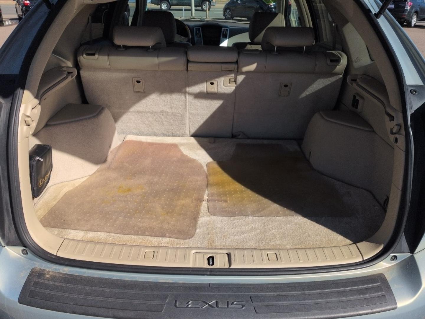 2008 SILVER Lexus RX 350 Base (2T2HK31UX8C) with an V6, 3.5L engine, Automatic transmission, located at 10890 W. Colfax Ave., Lakewood, CO, 80215, (303) 274-7692, 39.739914, -105.120132 - Photo#22