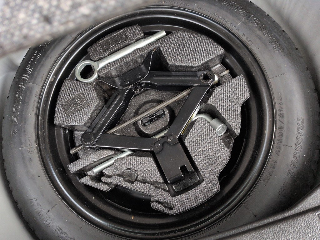 2015 SILVER Subaru Forester 2.5i Premium (JF2SJADC3FH) with an 4 Cyl, 2.5L engine, Automatic transmission, located at 10890 W. Colfax Ave., Lakewood, CO, 80215, (303) 274-7692, 39.739914, -105.120132 - Photo#25