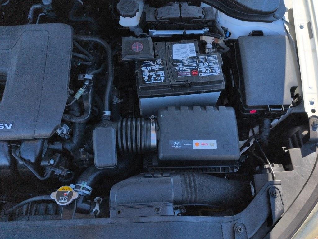 2017 WHITE Hyundai Elantra LIMITED (5NPD84LF7HH) with an 4 Cyl, 2.0L engine, Automatic transmission, located at 10890 W. Colfax Ave., Lakewood, CO, 80215, (303) 274-7692, 39.739914, -105.120132 - Photo#23