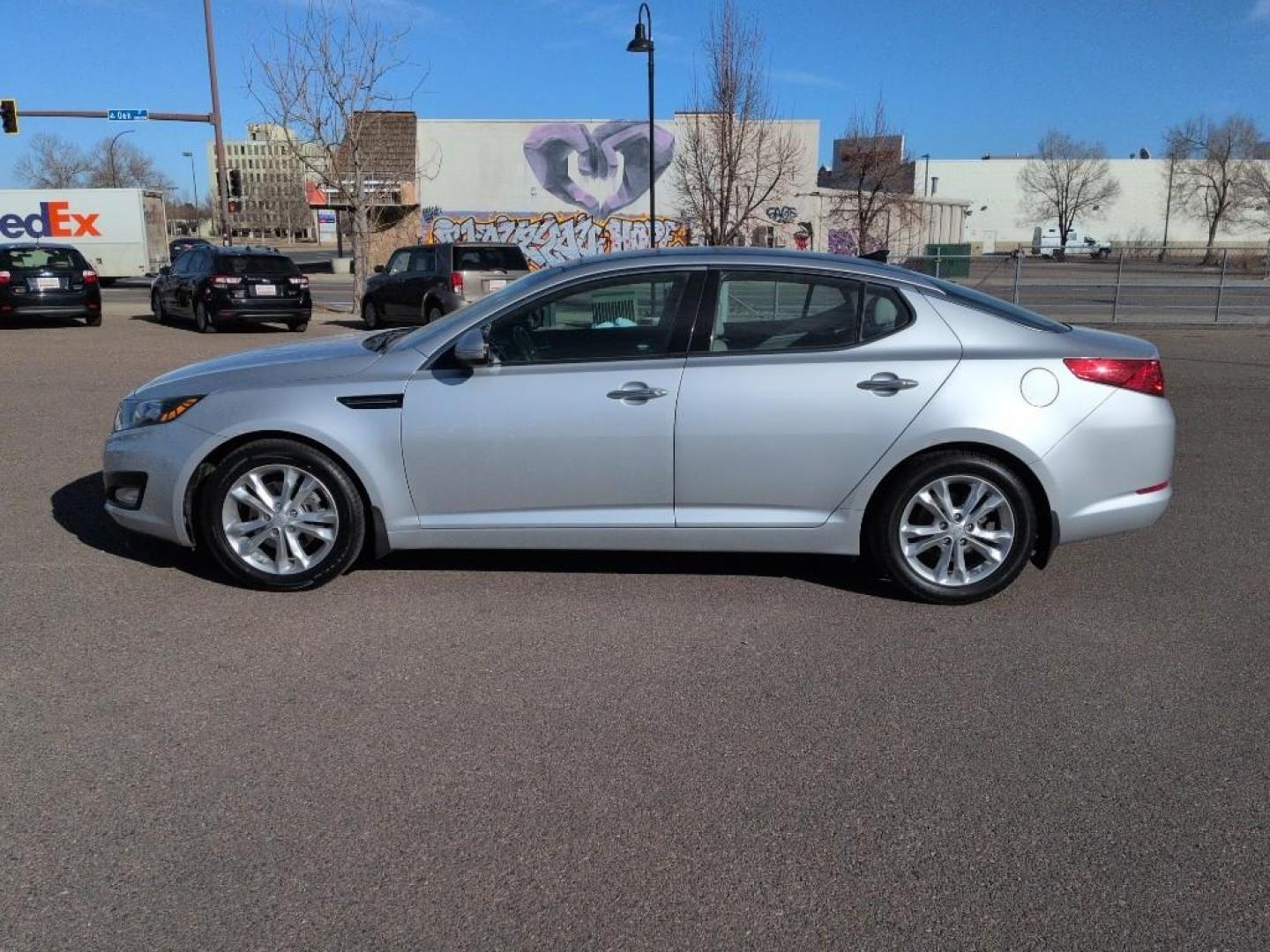 2013 SILVER Kia Optima EX (5XXGN4A79DG) with an 4 Cyl, 2.4L engine, Automatic transmission, located at 10890 W. Colfax Ave., Lakewood, CO, 80215, (303) 274-7692, 39.739914, -105.120132 - Photo#7