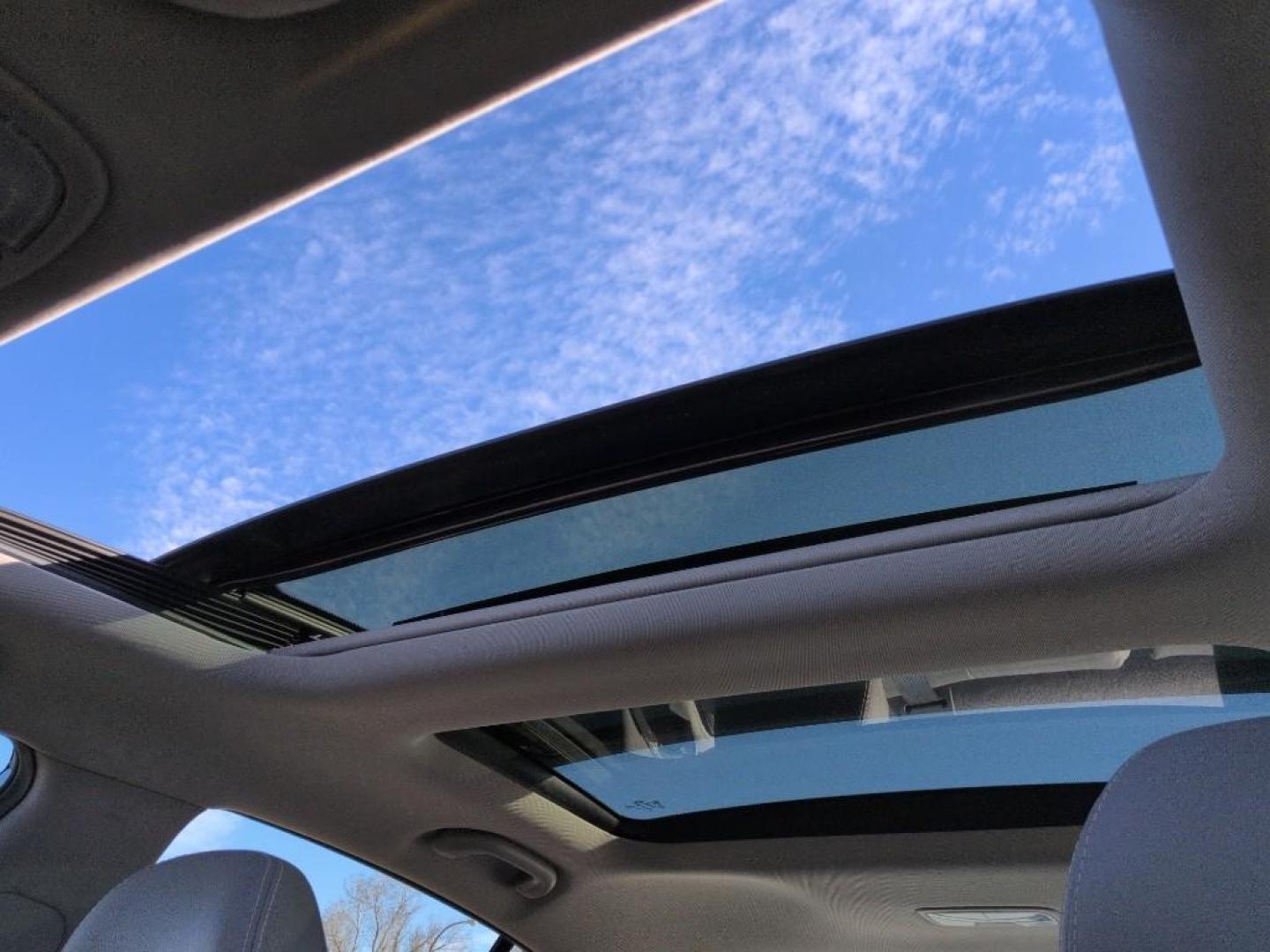 2013 SILVER Kia Optima EX (5XXGN4A79DG) with an 4 Cyl, 2.4L engine, Automatic transmission, located at 10890 W. Colfax Ave., Lakewood, CO, 80215, (303) 274-7692, 39.739914, -105.120132 - Photo#16