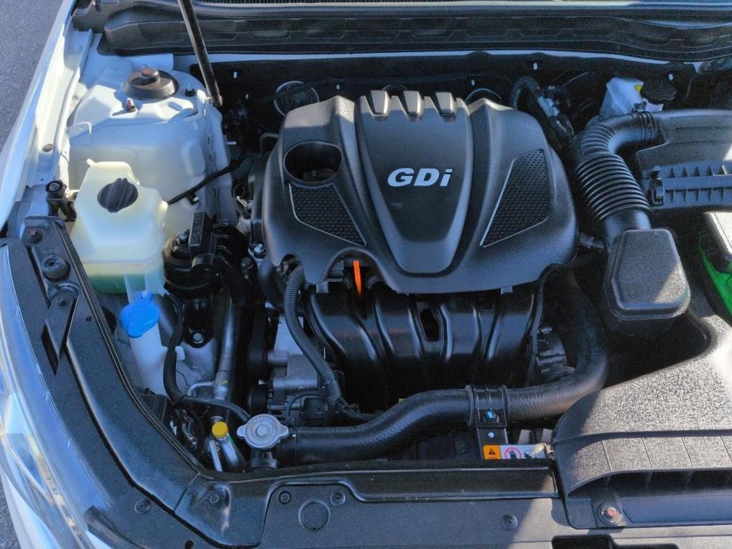 2013 SILVER Kia Optima EX (5XXGN4A79DG) with an 4 Cyl, 2.4L engine, Automatic transmission, located at 10890 W. Colfax Ave., Lakewood, CO, 80215, (303) 274-7692, 39.739914, -105.120132 - Photo#26