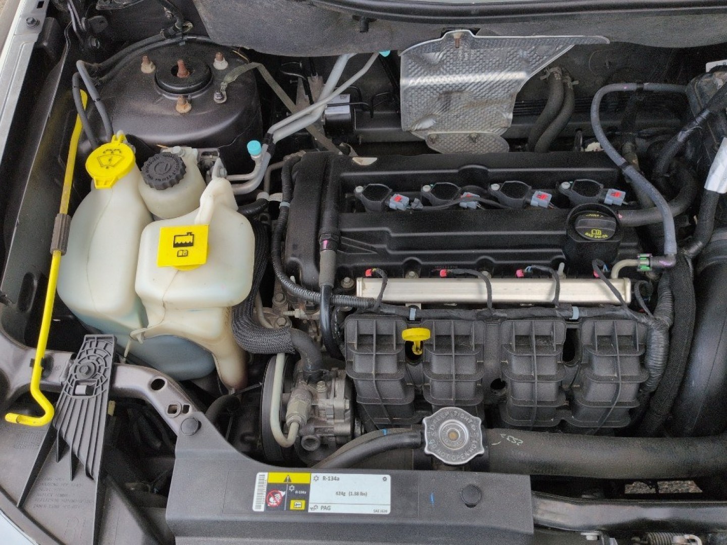 2014 GRAY Jeep Compass Sport (1C4NJCAA5ED) with an 4 Cyl, 2.0L engine, Manual transmission, located at 10890 W. Colfax Ave., Lakewood, CO, 80215, (303) 274-7692, 39.739914, -105.120132 - Photo#22