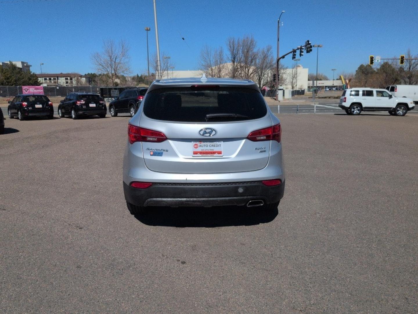 2014 SILVER Hyundai Santa Fe Sport Base (5XYZTDLB9EG) with an 4 Cyl, 2.4L engine, Automatic transmission, located at 10890 W. Colfax Ave., Lakewood, CO, 80215, (303) 274-7692, 39.739914, -105.120132 - Photo#5