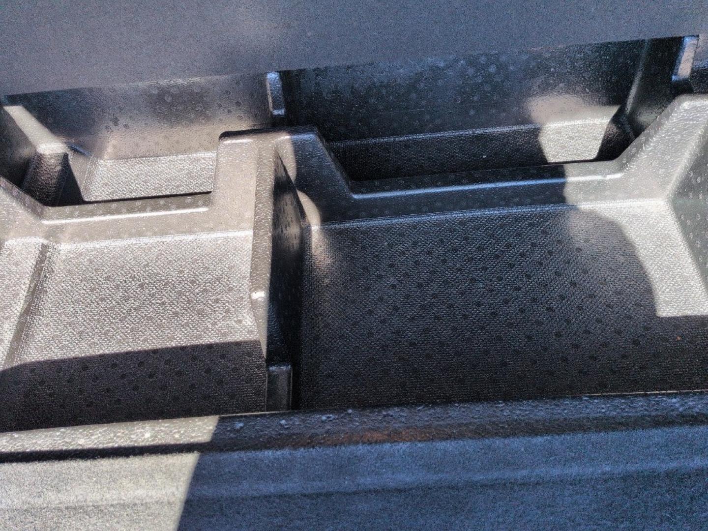 2014 SILVER Hyundai Santa Fe Sport Base (5XYZTDLB9EG) with an 4 Cyl, 2.4L engine, Automatic transmission, located at 10890 W. Colfax Ave., Lakewood, CO, 80215, (303) 274-7692, 39.739914, -105.120132 - Photo#22