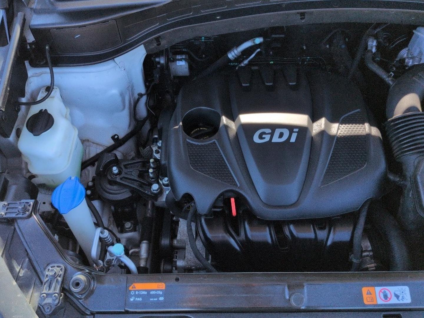 2014 SILVER Hyundai Santa Fe Sport Base (5XYZTDLB9EG) with an 4 Cyl, 2.4L engine, Automatic transmission, located at 10890 W. Colfax Ave., Lakewood, CO, 80215, (303) 274-7692, 39.739914, -105.120132 - Photo#24