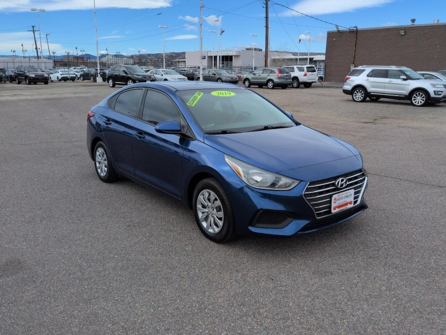 2019 BLUE Hyundai Accent SE 4-DOOR 6A (3KPC24A35KE) with an 4 Cyl, 1.6L engine, Automatic transmission, located at 10890 W. Colfax Ave., Lakewood, CO, 80215, (303) 274-7692, 39.739914, -105.120132 - Photo#2