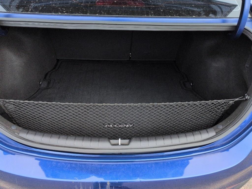 2019 BLUE Hyundai Accent SE 4-DOOR 6A (3KPC24A35KE) with an 4 Cyl, 1.6L engine, Automatic transmission, located at 10890 W. Colfax Ave., Lakewood, CO, 80215, (303) 274-7692, 39.739914, -105.120132 - Photo#16