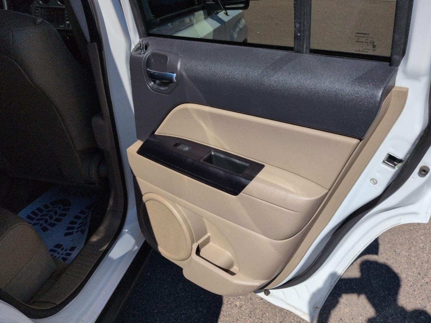 2016 WHITE Jeep Patriot Latitude (1C4NJRFBXGD) with an 4 Cyl, 2.4L engine, Automatic transmission, located at 10890 W. Colfax Ave., Lakewood, CO, 80215, (303) 274-7692, 39.739914, -105.120132 - Photo#20