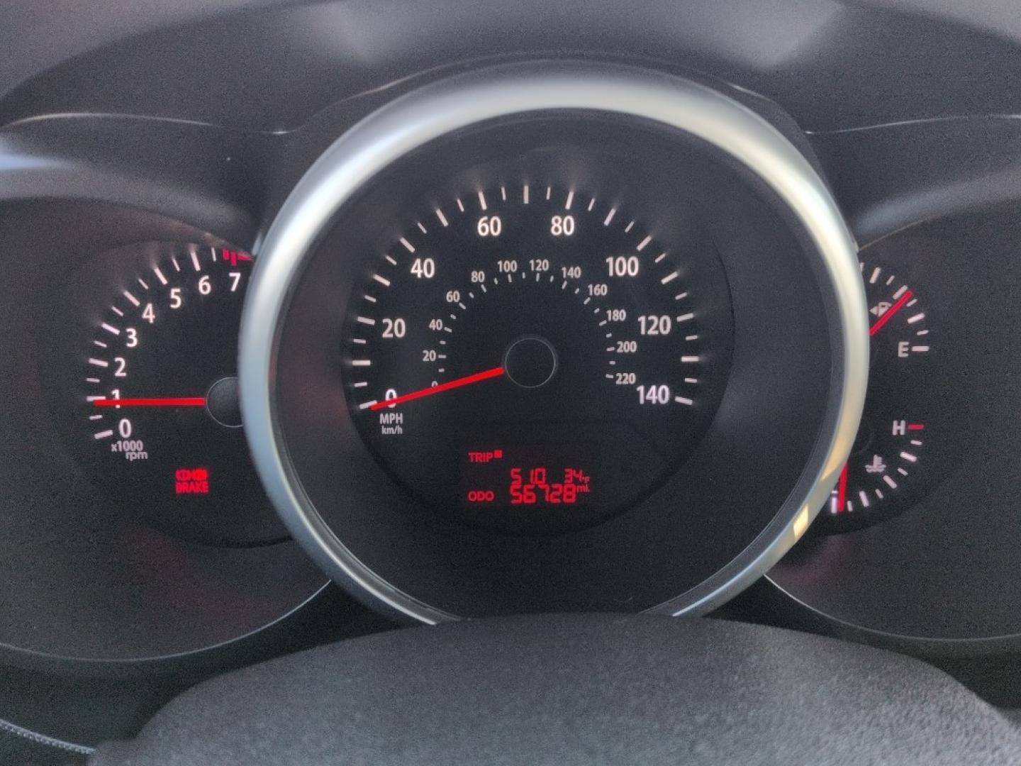 2013 WHITE Kia Soul ! (KNDJT2A62D7) with an 4 Cyl, 2.0L engine, Automatic transmission, located at 10890 W. Colfax Ave., Lakewood, CO, 80215, (303) 274-7692, 39.739914, -105.120132 - Photo#11