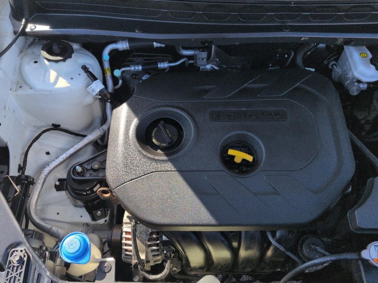 2013 WHITE Kia Soul ! (KNDJT2A62D7) with an 4 Cyl, 2.0L engine, Automatic transmission, located at 10890 W. Colfax Ave., Lakewood, CO, 80215, (303) 274-7692, 39.739914, -105.120132 - Photo#23