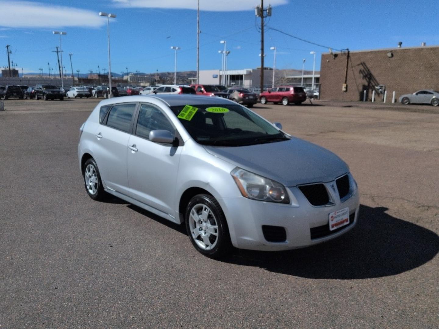 2010 SILVER Pontiac Vibe Base (5Y2SP6E03AZ) with an 4 Cyl, 2.4L engine, Automatic transmission, located at 10890 W. Colfax Ave., Lakewood, CO, 80215, (303) 274-7692, 39.739914, -105.120132 - Photo#2